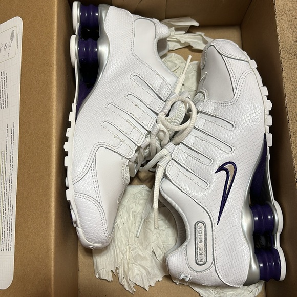 Women’s Nike Shox Size 6.0 - Picture 5 of 5